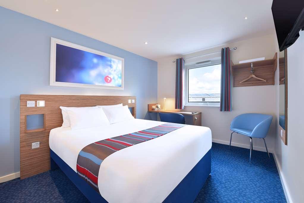 Travelodge Cameron Toll Hotel Edimburgo Habitación foto
