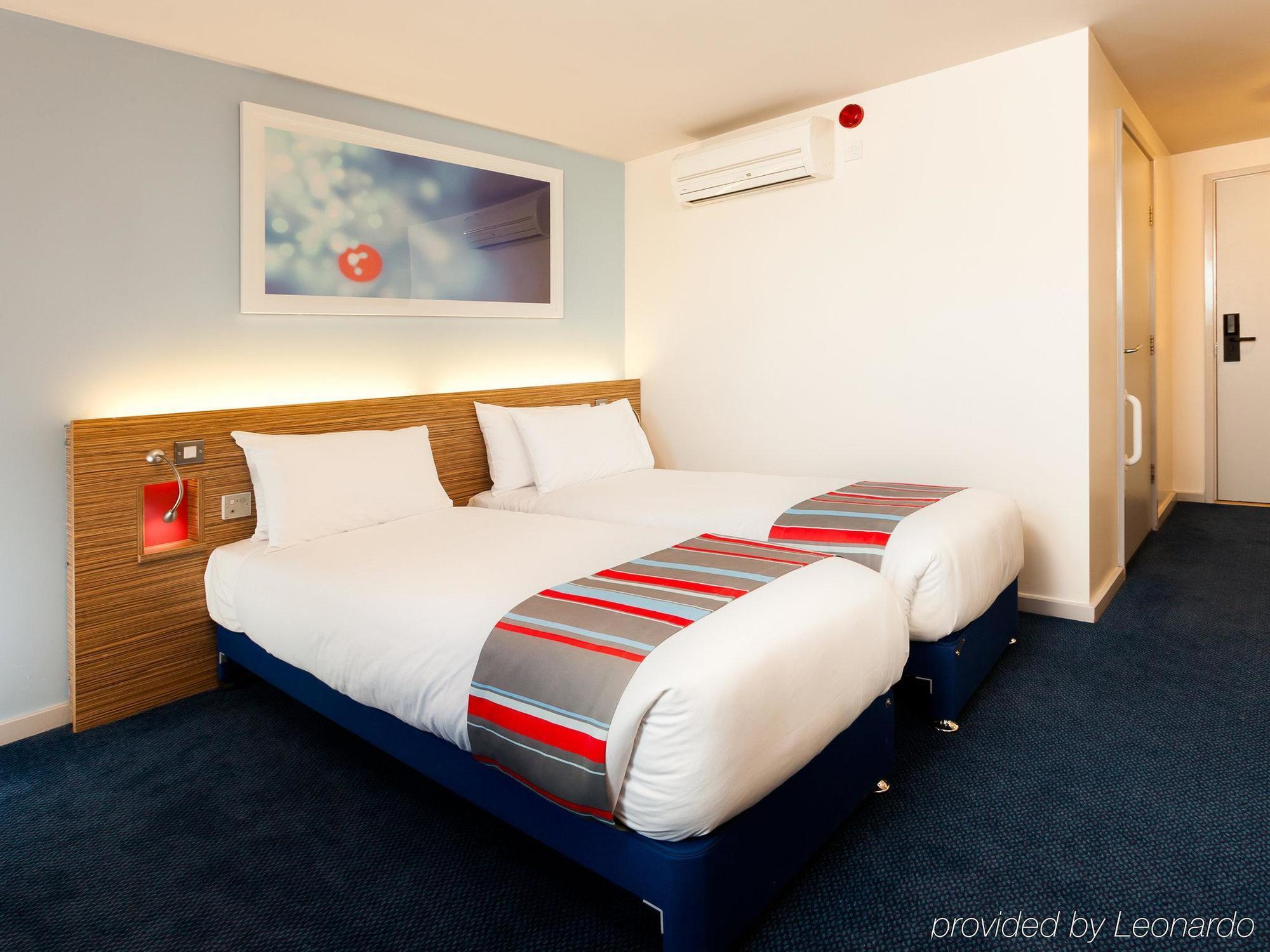 Travelodge Cameron Toll Hotel Edimburgo Exterior foto