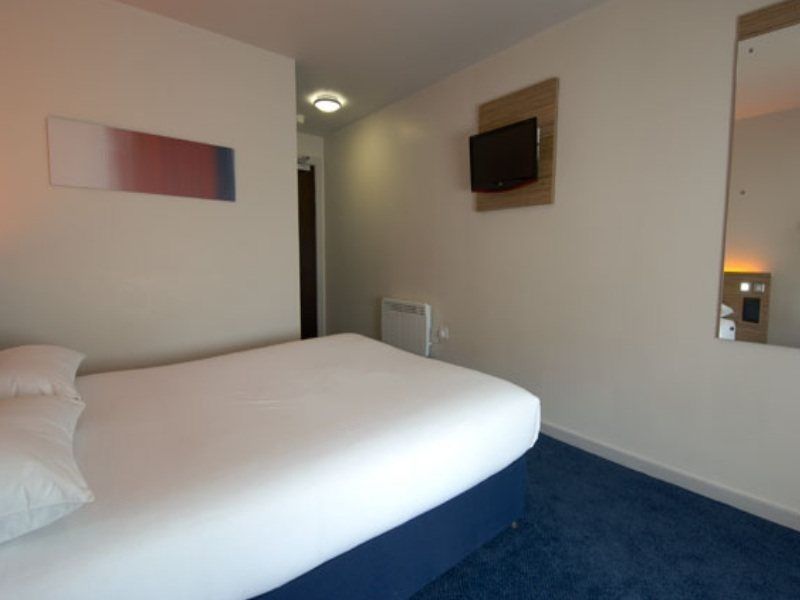 Travelodge Cameron Toll Hotel Edimburgo Exterior foto